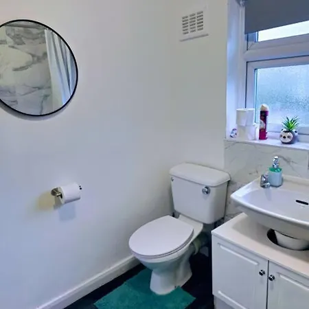 Swankyhome4groups/contractors/m6 Holiday home