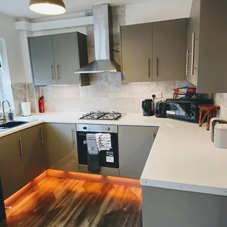 Swankyhome4groups/contractors/m6