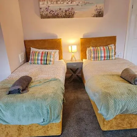 Swankyhome4groups/contractors/m6 Vakantiehuis *